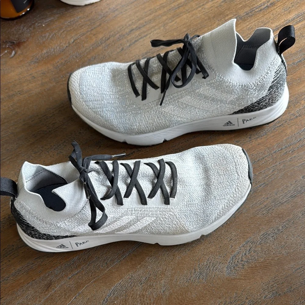 Men’s Adidas TERREX Gray and Black Athletic Shoes - Size 11 - Picture 9 of 9